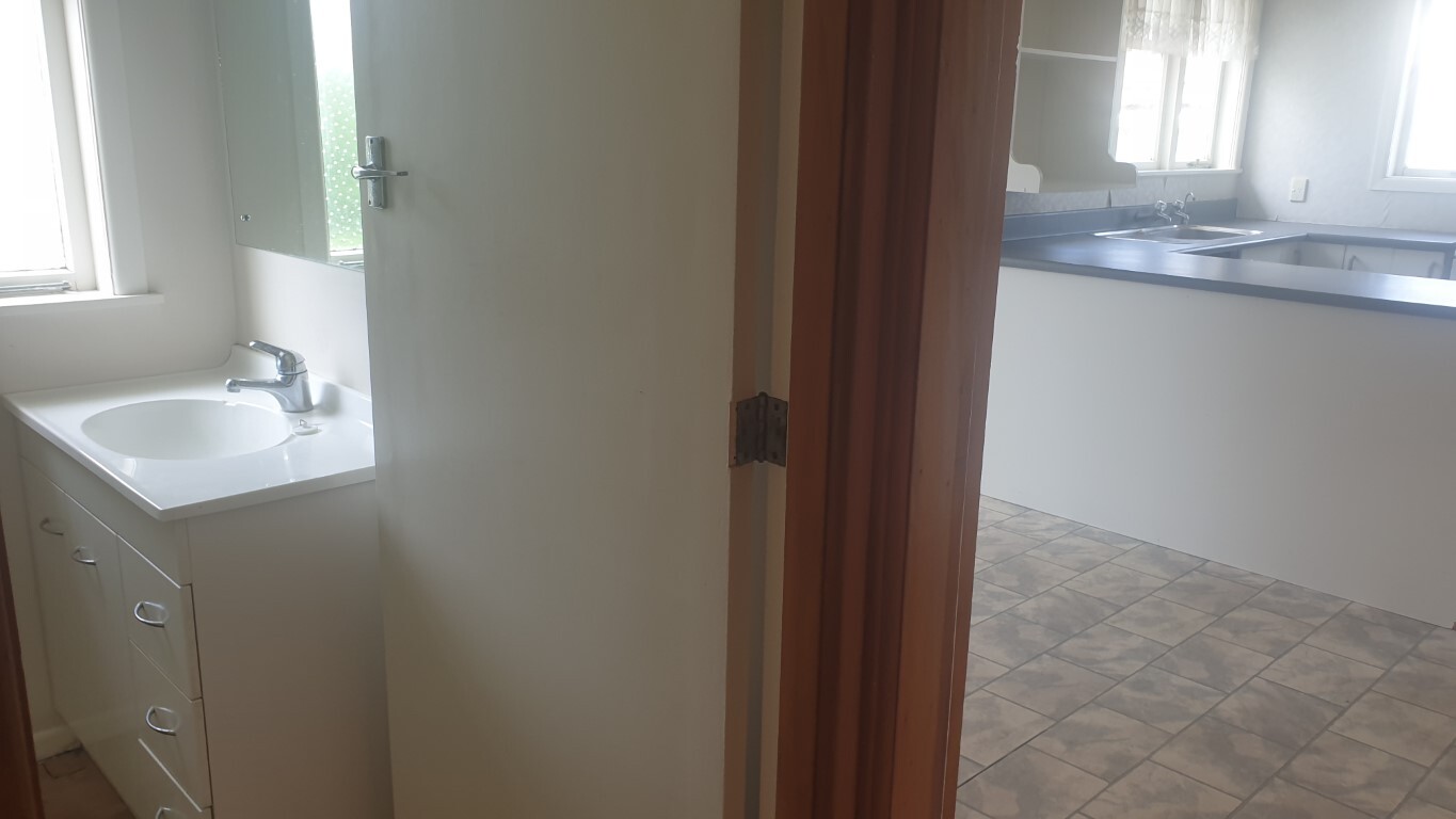 BOP186 Gisborne 3 bedroom home Buy & Sell BOP House Removal